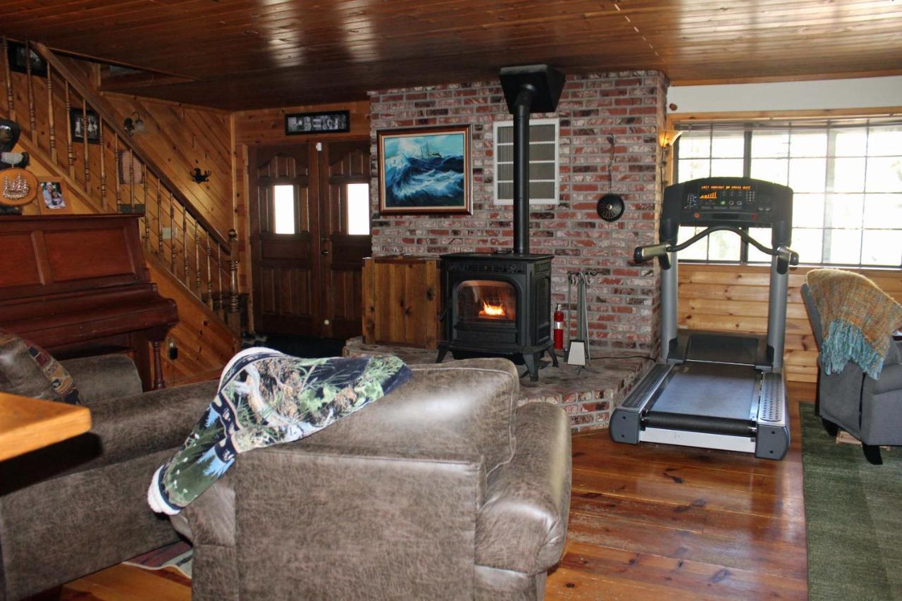 The Old Bear Bnb Pine Mountain Club ภายนอก รูปภาพ
